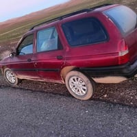 ا فورت موديل 1992 شرط الوكاله وتحويل محرك وكير شرط  السعر 9 وبيها مجال...