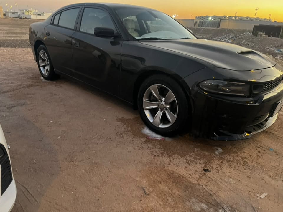 سلام عليكم
جارجر 16 اصل رقم بصره بوليسي 3600. كير الف ماشيه 136 كيلو ما مشتغله خط شلع كير مكينه كفاله من الفتح باب مبدل اصلي وجاملغ صبغ محدث البنيد مالته لبلاد عندي قطره صبغ مبي والبجم هم تحديث فقط 

السعر؛170 بيه مجال

***********

ملاحظه: مراوس جارجر احدث او اوباما  وجاهز إلى الفرق
