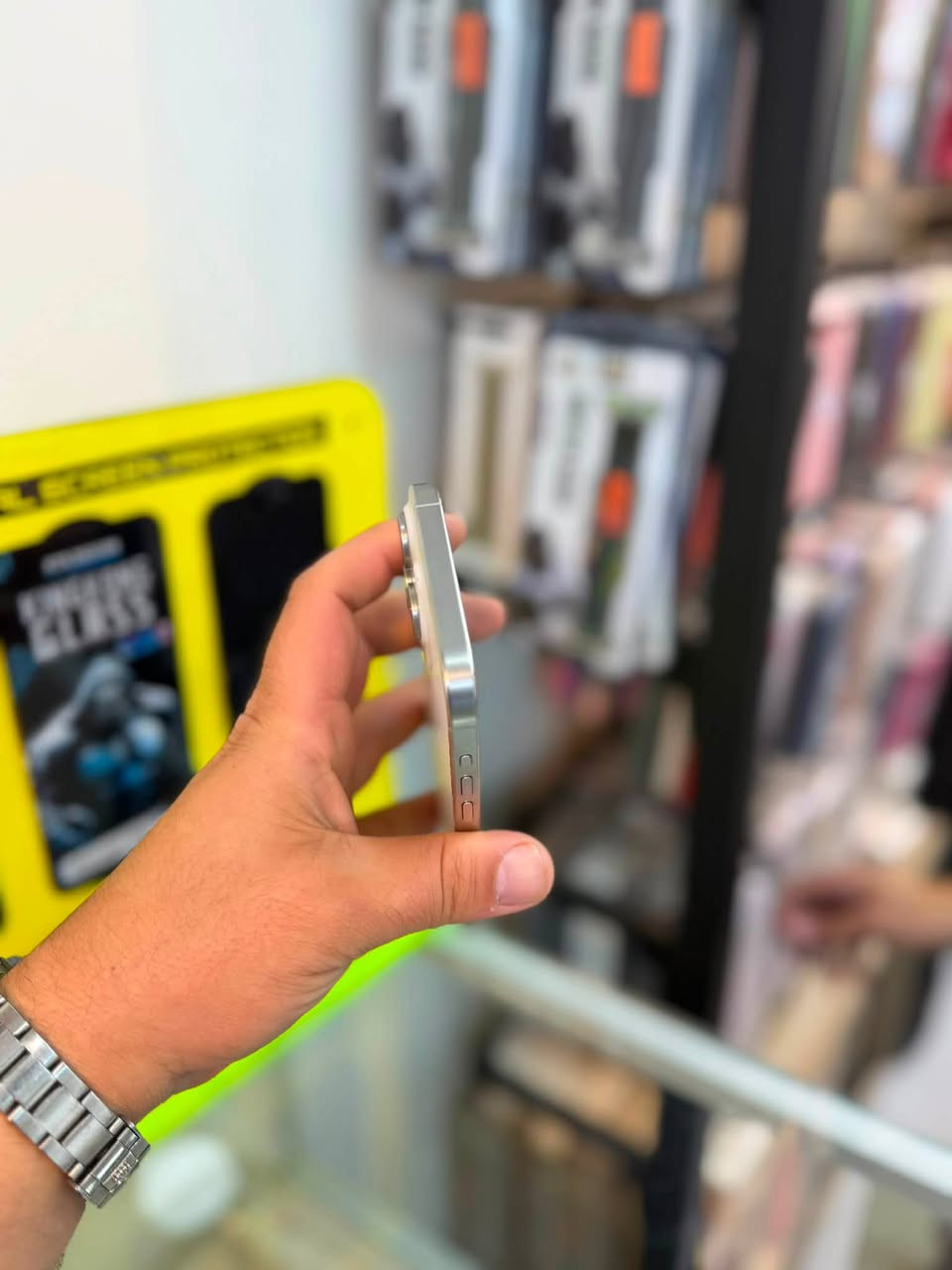 ايفون I iPhone 15 Pro Max
256جيجا  🔥
نموذج M   🔥
‏الجهاز مش  مفتوح ولا مصلح ولا أي مشكلة🔥
كفاله خطيه من المحل  📄🔥
+ بكج هديه كفر و لزقه و صله 🔥
🚚  يتوفر توصيل إلى جميع أنحاء المملكة🔥
📍طبربور تقاطع الاتحاد رياضي مقابل  ‏Number One
و مقابل عيادة دكتور عياس موسئ. اسم المحل  (تيك ماد (TECH MAD))
‏متوفر لدينا جميع أجهزة ال iPhone المستعمل والجديد
التواصل.    :    0797068895
واتس اب   : Wa.me/+962797068895.


**إذا كنت صاحب هذا الإعلان وتريد حذفه لأي سبب، رجاءا أرسل رسالة إلى الدعم الفني**