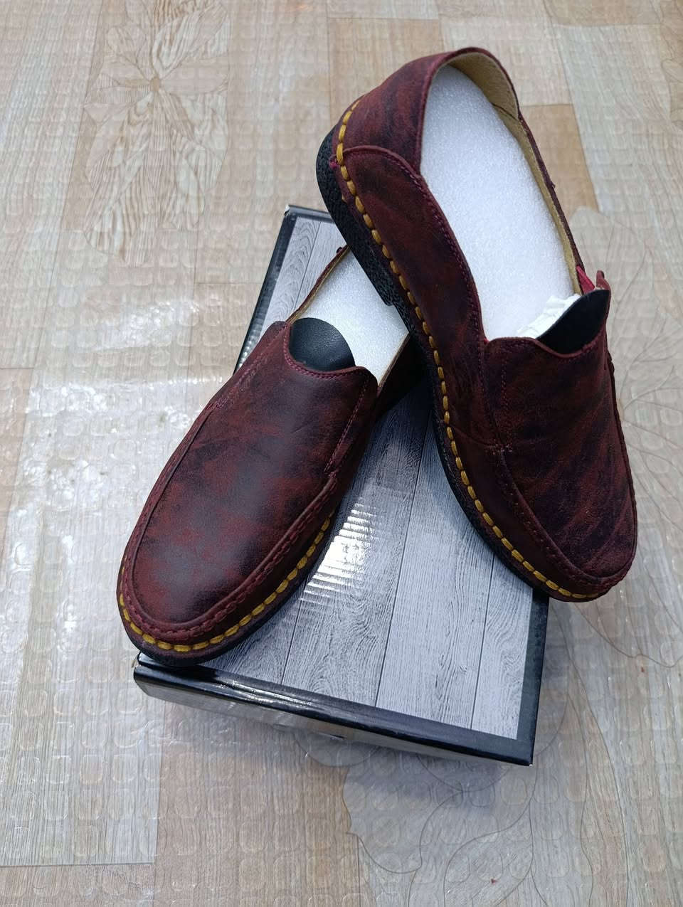 حذاء جلد طبيعي خفيف جدا قياس (40) الطول 25سم قالب صغير


**إذا كنت صاحب هذا الإعلان وتريد حذفه لأي سبب، رجاءا أرسل رسالة إلى الدعم الفني**