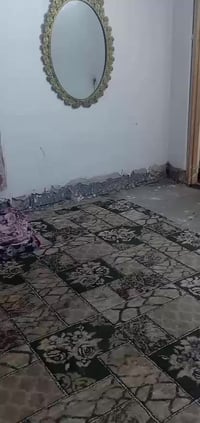 عندي بيت البيع مساحه ١٠٠ متر المكان الدوره هورجب 07832026945