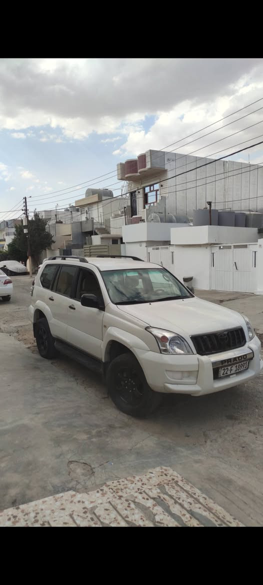 پڕادۆ 2006 ئۆتۆماتیک پێش و پشتی کەپسە بەس چوارپارچەی لای سەکن بۆیاخە بێ دەعم مەکینەی تازە کراوەتەوە پاککراوەتەوە بەشەرت هەموشتێک سعری 138 معامەلە ***********    *********** السليمانية, العراق
