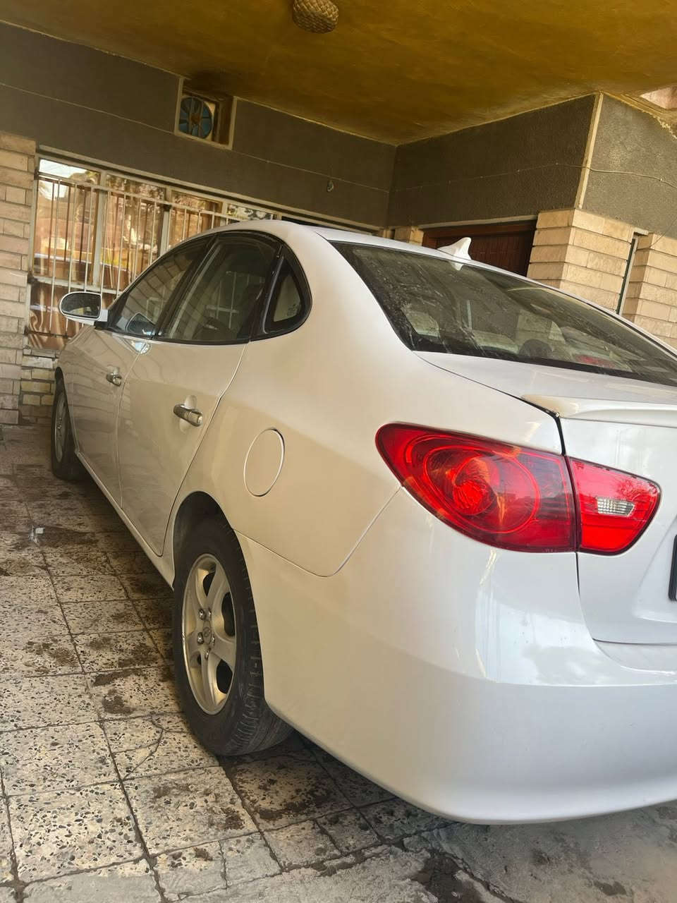 السلام عليكم النترا ٢٠١٠ وارد امريكي رقم نكليزي بغداد بسمي مصبوغه حزام المكان بغداد المشتل الاتصال ***********
