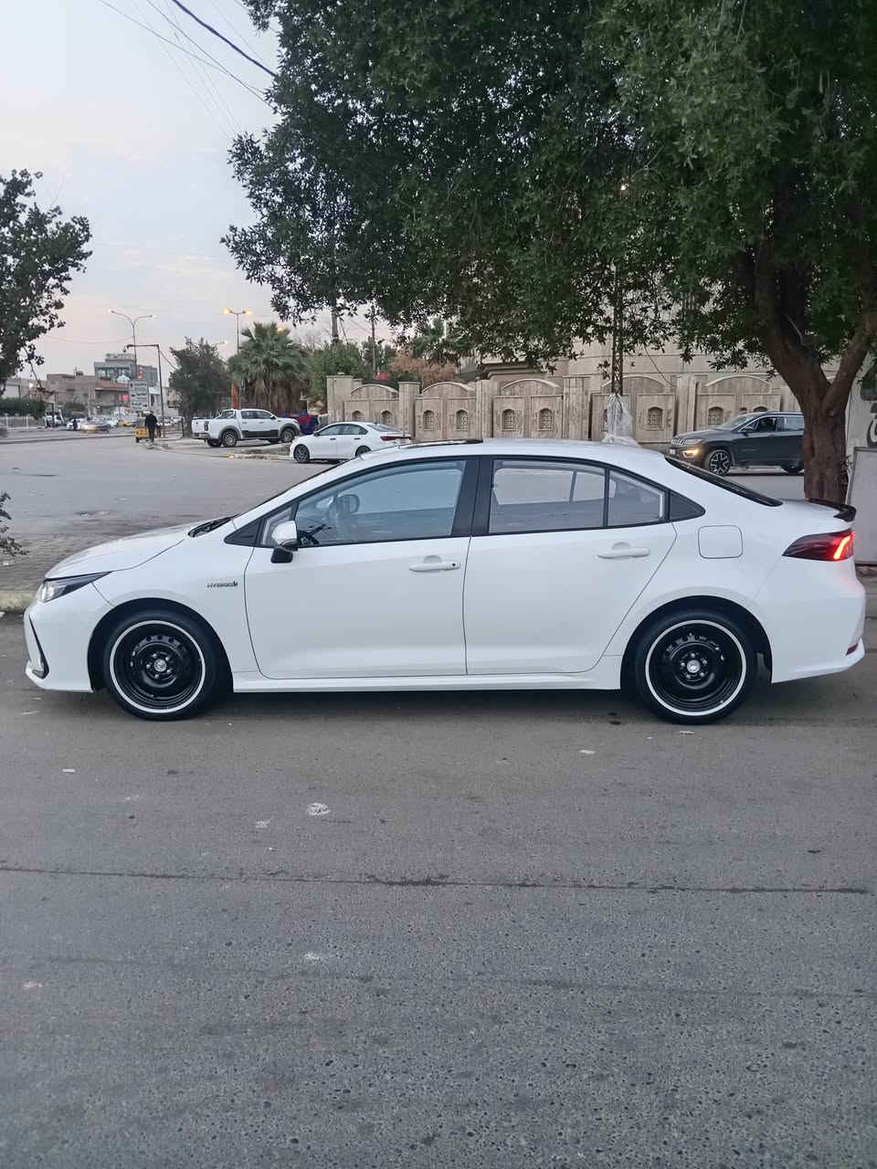 سلام عليكم  كورولا هايبرد 2024 كفاله عامه   فوال 1. 1.  الرقم ***********
