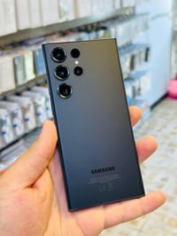 اسود • ٢٥٦ • ١٢ رام