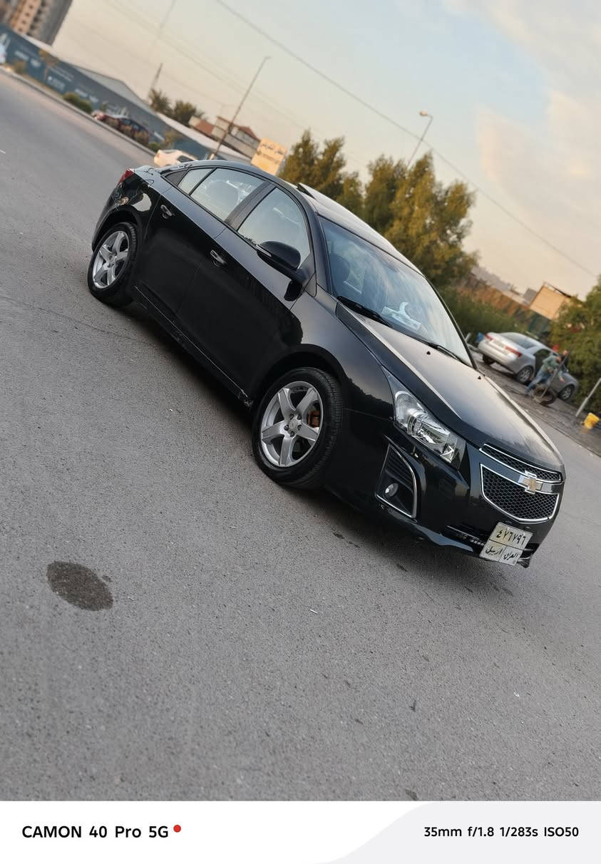 السلام عليكم
‏شوفر كروز خليجي 2017 رقم اربيل سنويه نافذه باسم شركه تحويل أو وكاله فول مواصفات 1/1 سلايت بصمه جميع الأبواب كشنات جلد ماشيه تقريبا 170 ألف مكينه 1800 المرغوب سياره جاهزه وخير من الله تبريد ثلج
‏بيها صبغ بنيد والوجه مال جنطه وشويه بالباب صور سونار بالمنشور بدون دواخل وحاليا بنيد جارد شويه. . 
‏السعر/79$ ومجال بسيط بيع أو مراوس. 
‏العنوان/بغداد-الاعلام قرب تقاطع درويش
‏*********** واتساب
