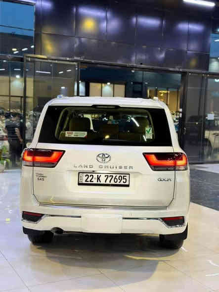 السلام عليكم
للبيع لاندكروز موديل 2022 وكالة ساز تون تيربو كفالة السيارة بحالة الوكالة ماشية ٨٦ الف كيلو جديدة كلش رقم اربيل سنوية باسمي ومواصفات الساز معروفة مكان السيارة بغداد الكرخ والسعر ٦٥٠٠٠$ للمعلومات الاتصال على ***********
