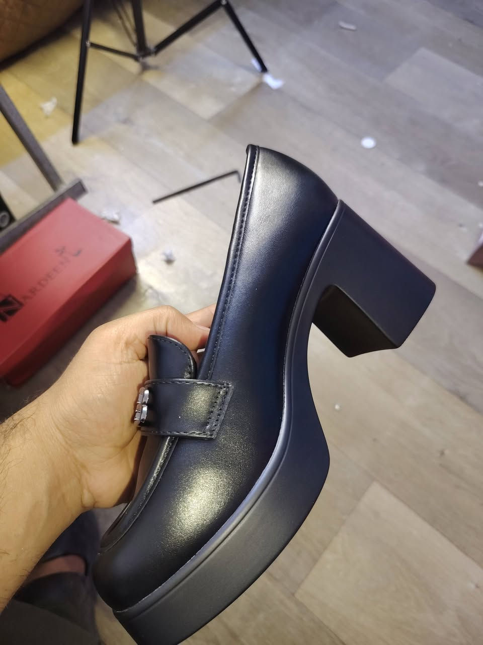 شلعه الوان وقياسات مختلفه كراتين نضاف قطع ممعروضه اصلا فول كوالتي طركة بيه تقريبا بيهن ١٥٠ قطعه ابيعهن شلعه وحده القطعه ع ٥ مكاني بغداد


**إذا كنت صاحب هذا الإعلان وتريد حذفه لأي سبب، رجاءا أرسل رسالة إلى الدعم الفني**