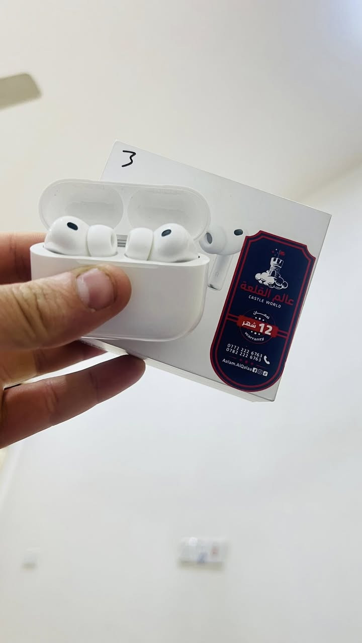 Airpods pro 3 (عزل وترجمة)
الضمان الذهبي من عالم القلعة (سنة استبدال في حال اي خلل يصير بيها ) 
نظافة 100% كاملة الملحقات وياها حافضة جلد 
استخدام فعلي اسبوع فقط 
ضمانها ينتهي نهاية السنة 
العنوان شهداء البياع *********** واتساب
