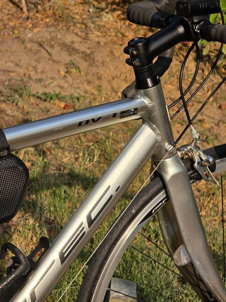 للبيع موديل
precision ovation ov-1
سستم شيمانو بالكامل
بدالات شيمانو 8×2 speed 
بطيخات shimano FH-2200 VIA
بدون صوت
بريكات TEKTRO امامي خلفي 
قياس الفريم L 500
الدراجة جدا حلوة ونظيفة لون رصاصي ميتاليك 
السعر 250 الف
للاستفسار خاص او على رقم ***********
