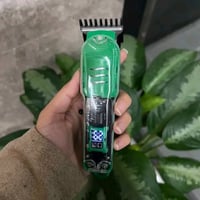 ماكينة حلاقه • شحن ٣ ساعات • متوفر بالجملة