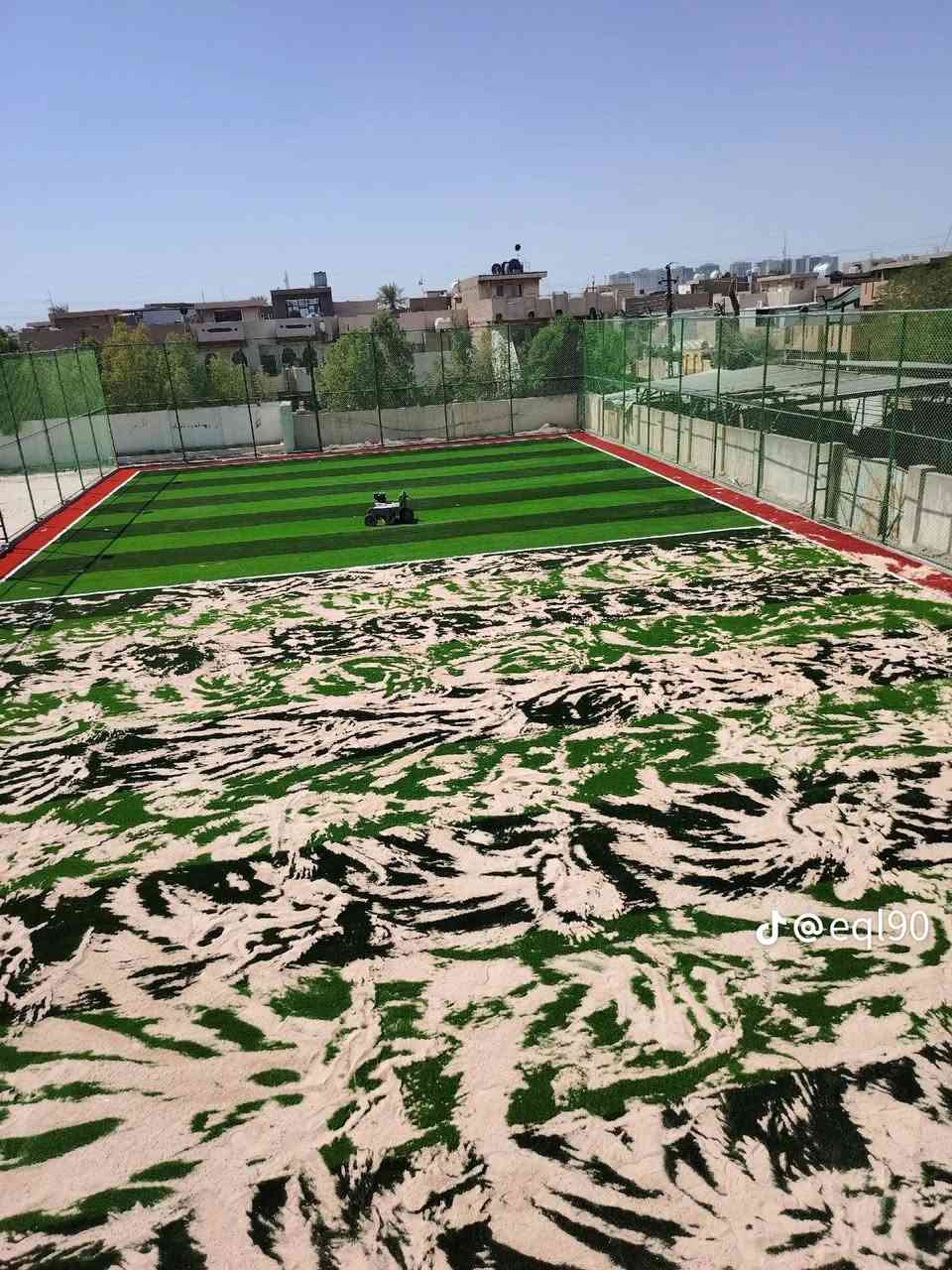 عمل فرش ارضيه ملاعب درجه أولا بسعار مناسبه ***********
