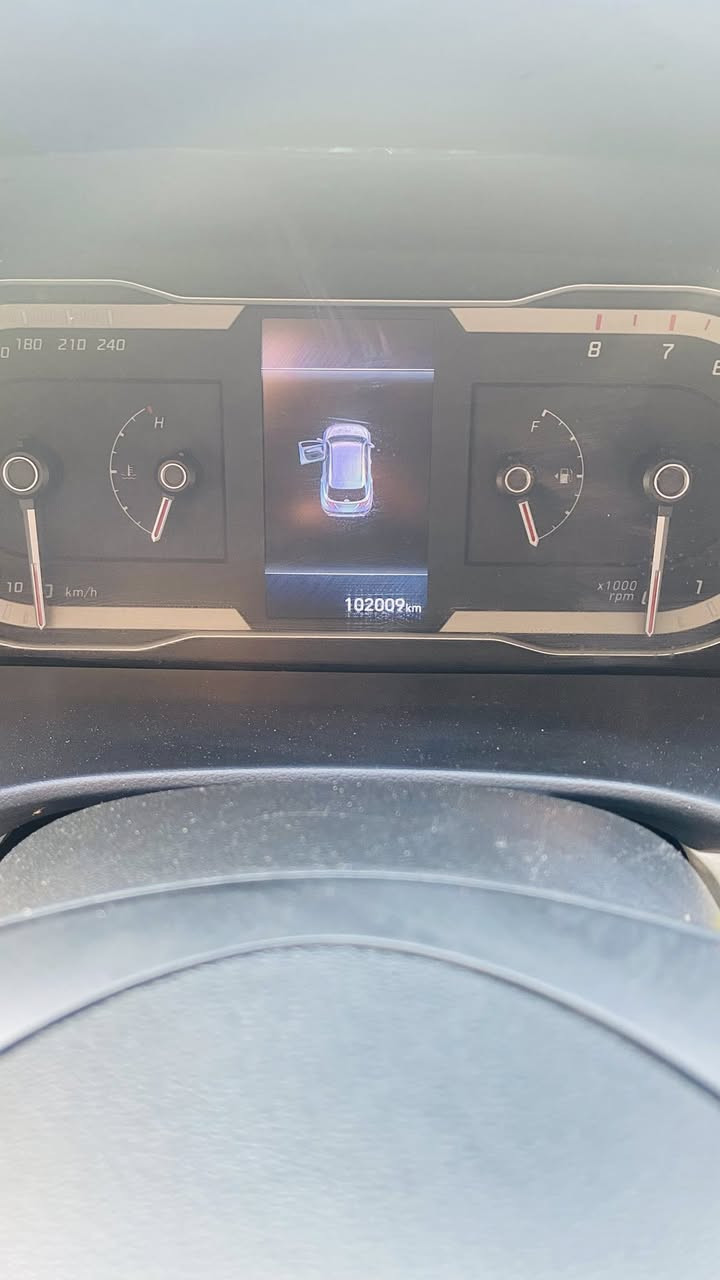 توكسان 2023خليجي
كفاله من الصبغ والتبديل بيها بارد قليل
ماشيه ١٠٢الف
فول عده البارد قليل بيها
مكان واسط العزيزيه 
***********
