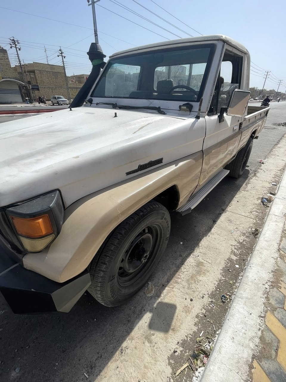 حوثيه موديل 87 للبيع رقم بغداد كير مكينه تبريد جاهزه السعر 58وبيها مجال مكان السياره ميسان ***********
