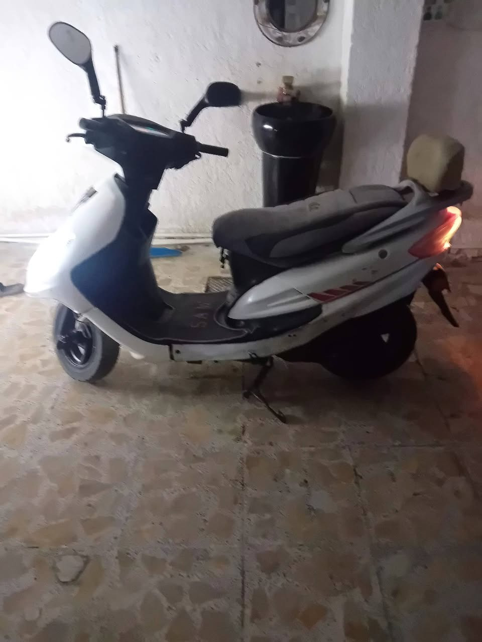 دراجه سيام خاجيه شارع ٤٠ سعر ٣٠٠ هاتف ***********كوت
