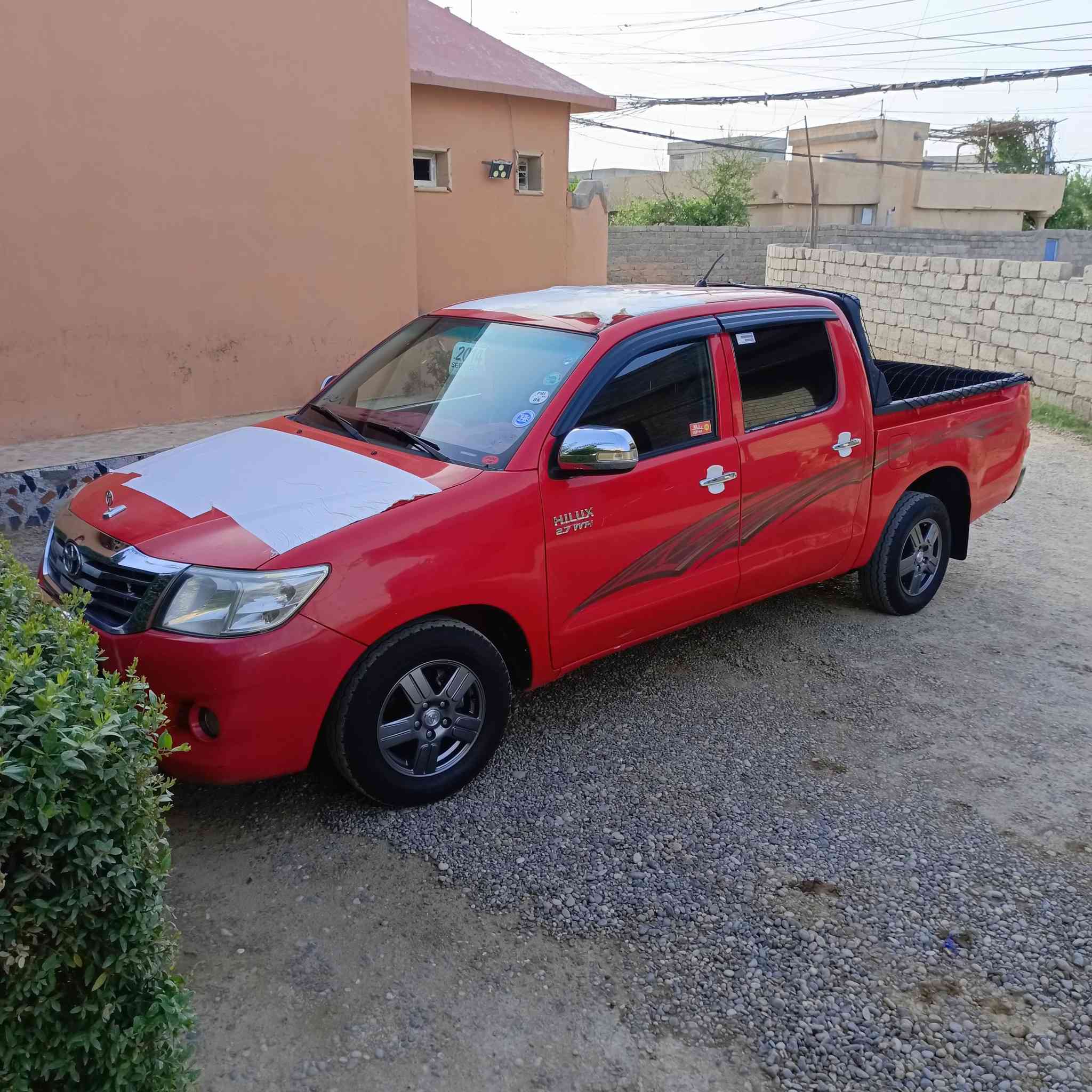 السلام عليكم مرزي للبيع 2014 بسمي رقم اربيل جديد شرط التحويل كير عادي محرك ممفتوح بي تبديل ٣قطع اصليت ويرهم بيع أو مراوس بحدث من موديل ٢٠ وفوك سعر ١٧٠ورقه 
العنوان اشرقاط
***********
***********
