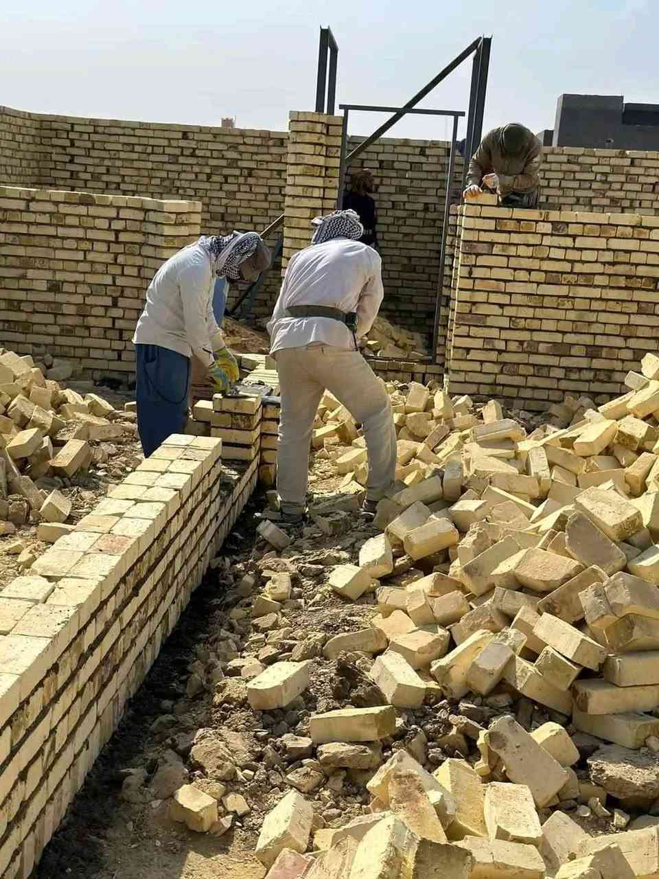 بناء بلتقسيط وبدون مقدمه.
.................
التفاصيل :اذا كنت مقدم على قرض اسكان نبي الك والتسديد علئ نضام دفعات الإسكان.
.....
سعر المتر ٢٥٠ الف للهيكل
فتره الانجاز شهرين.
للتواصل /***********
