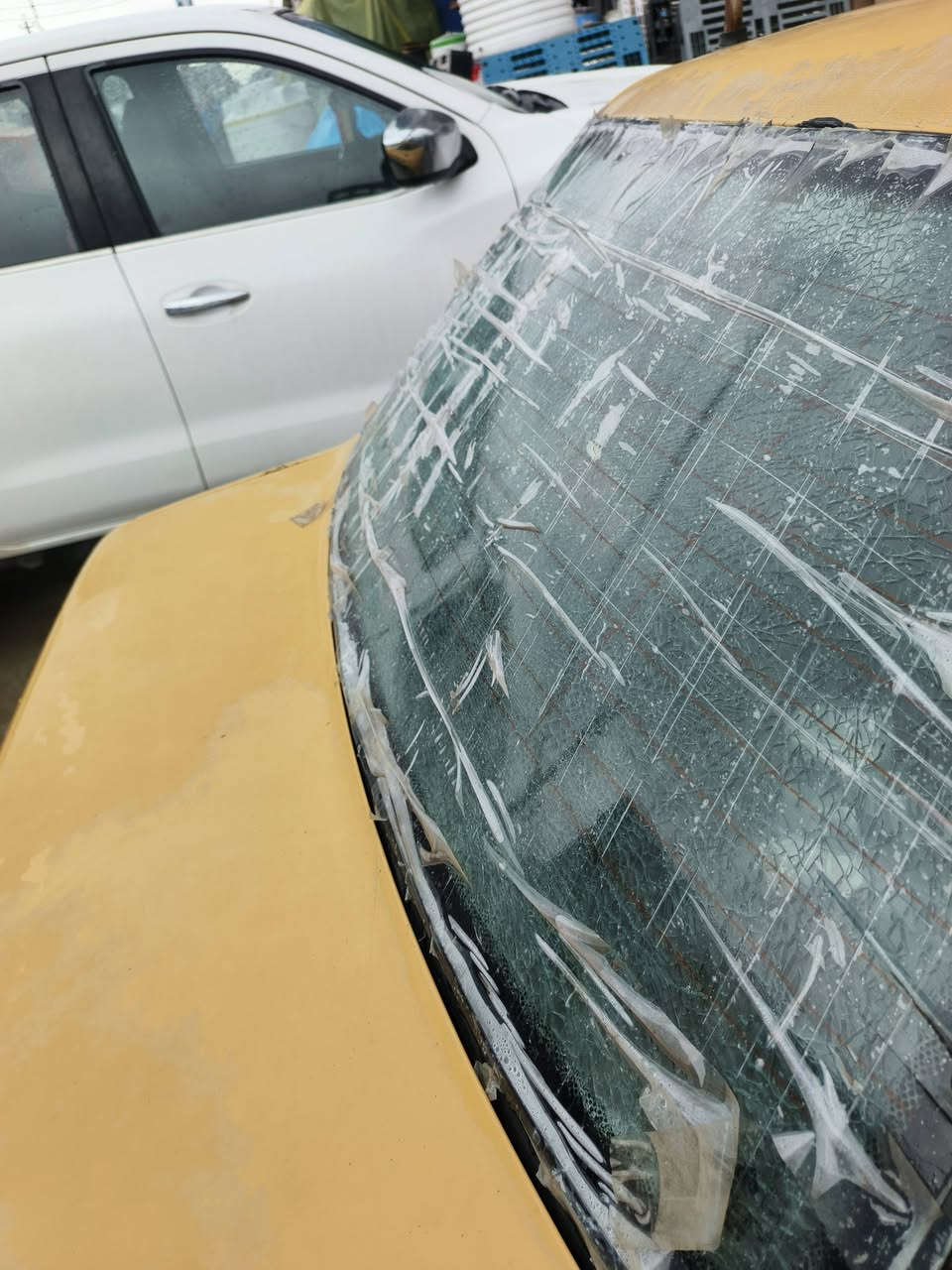 السلام عليكم سايبا للبيع كير ومكينه مكفول والتفاصيل داخل الفديو رايده 27وبيه مجال للتواصل على الخاص وهاذ رقمي بي واتساب ***********مكاني بغداد الزعفرانيه شارع السندباد
