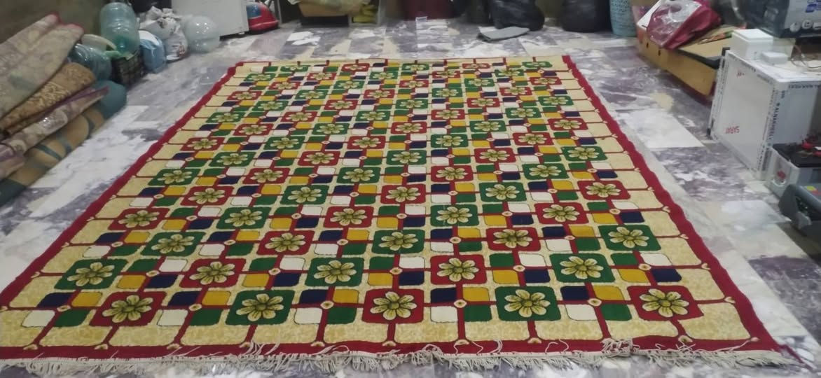 السلام عليكم من رخصه صاحب الكروب غراض للبيع استعمال كلش نظيف مبردات إثنين جدد استعمال شهر واحد للاتصال ***********حله ورديه داخل
