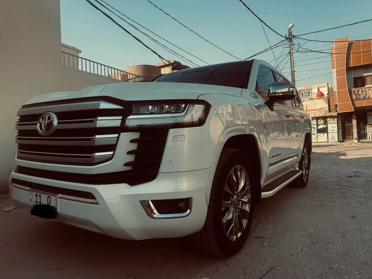 سلام عليكم للبيع لاندكروز 2022 VX  

مكفول كفاله عامه من الصبغ 

عل وضع شركه ماشيه 60000 الف 

فول موصفات SAS

عداد دجتال 

كشنات خزن ميموري

صندوك كهرباء 

سستم سمعات GBL

رادار امامي 

كامره خلفي 

لايت لد متحركه 

3 شاشات 

شاشا جبير 

تشغيل عن بعد 

كشنات تدفئه تبريد 

جميع كشنات كهرباء امامي

محرك 4000تفس طبيعي 

باقي موصفات VX معروف 

مكانه سيارة ديوانية الاستفسار اتصال ‭0772 635 2813‬ ديوانية, القادسية
