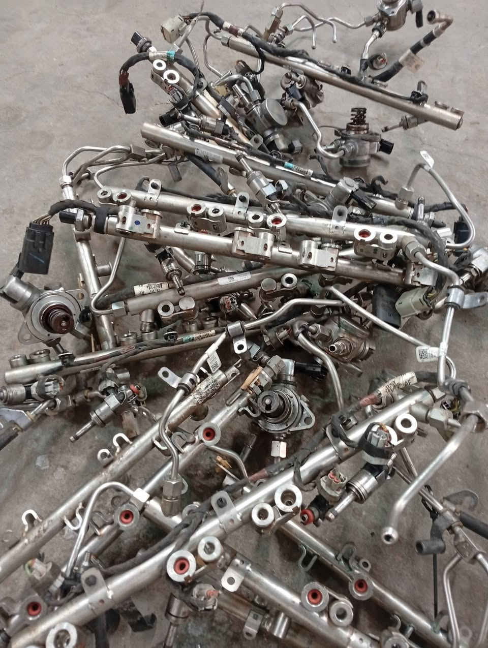 نوزلات + طاحونه F150 من موديل 2013الى 2020
اكسبدشن من 2015 الى 2018
محمد فورد البصرة ***********
