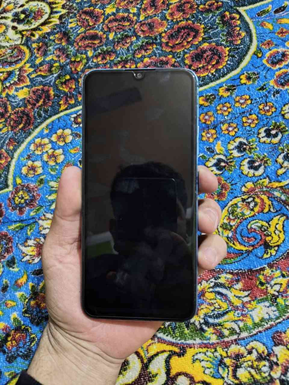 للبيع جهاز ريلمي قديم عندي يرادلة دكم وناسي رمزة قيم ذاكرة 256 قيم واخذ مكاني بغداد العبيدي ***********
