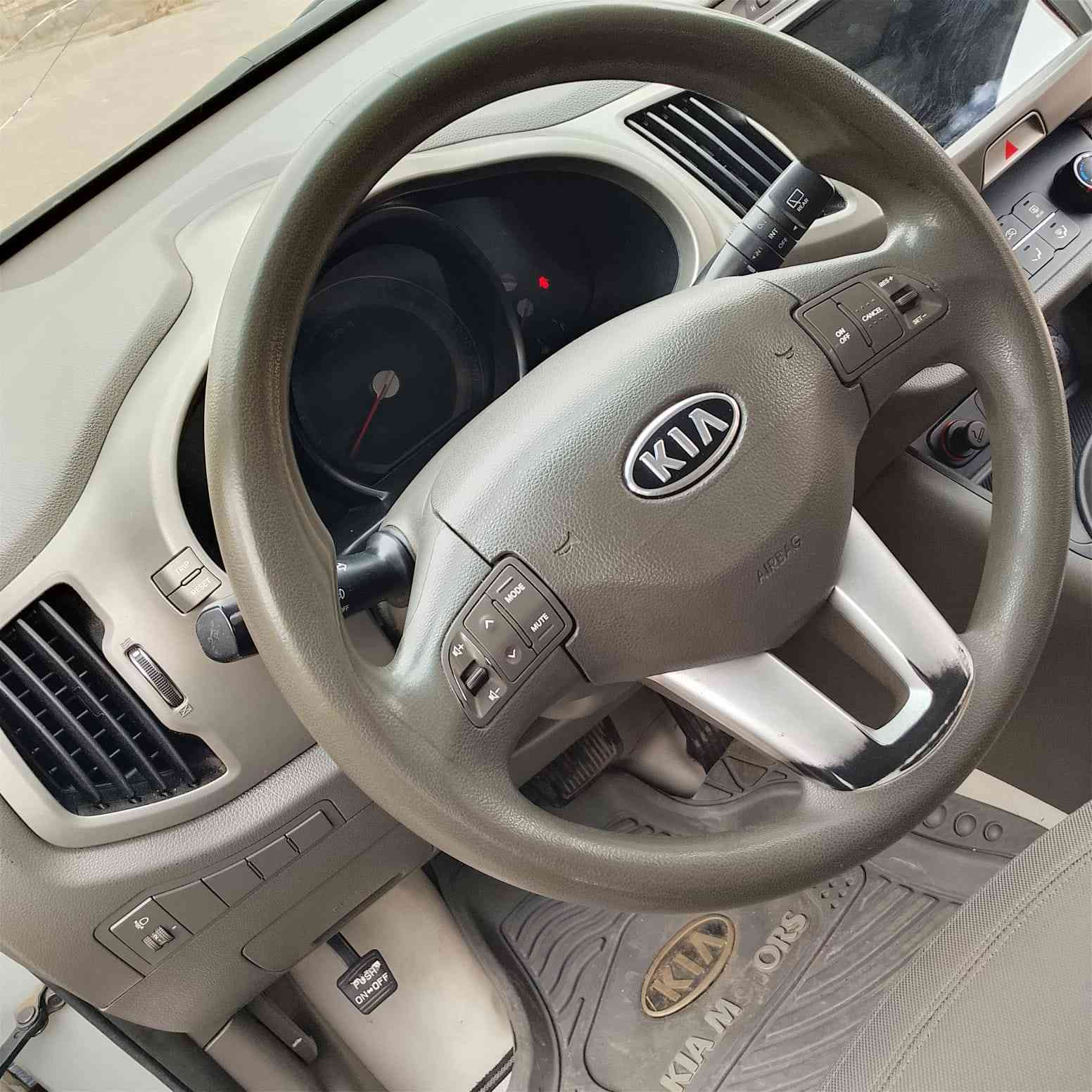 سلام عليكم شباب كيا سبورتج موديل 2012 بدون ضربه بيها صبغ 4 قطع مكينه 2400 توش مكينه وكير وتبريد مكفول صدر امامي خلفي جديد سنويه جديد تحويل مباشر السعر 122 وبيها مجال مكاني بغداد شارع الكفاح 0770293770 تكدر وتساب تخابر.ع آسيا.        ***********
