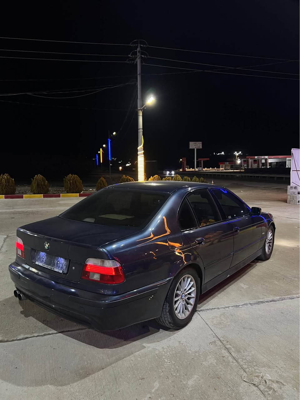 سلاو خوا له هه موو له يك. مئم e39 بؤ فرؤشتن مؤدئل 2002 فول فول به س سله يت نيه بيله ت ئمه سه قف ره ش بيله ت مه كينيه 525 گئرو مه كنيه به شه رت  ساره كه حيجام سبوخ نيه به س من ده ي فرؤشم به حيجام سبوخ بئ لئده ران 2019 داخيل بويه ما سه فات گوشين M گوشين كارباي  يته ر جار تاو ولي لؤكي له ژيره بؤ سه خر *********** 📦✅ أربيل, العراق
