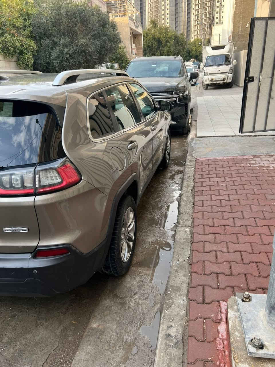 السلام وعليكم جيب بزون 2021 بيه 3 قطع صبغ بدون لا شواصي ولا لغود السياره فول فول للأخير تحكمات ستيرن كشنات كهرباء تدفء تبريد رادارات جانبيه ماعده بس لفتحه السعر 125 وبيه مجال للاستفسار متوفر واتساب او خط ***********
