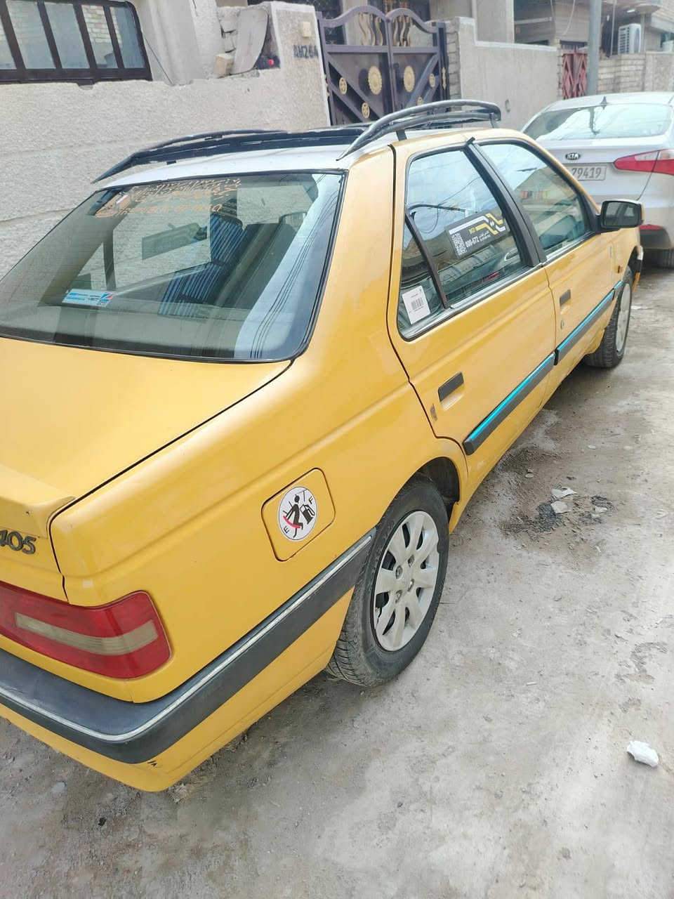 السلام عليكم بيجو لميس موديل 15 رقم انكليزي مصفره هيئه وغرامات بسمي تحويل ثاني يوم محرك مكفول وكير مكفول صدر جديد مشط استيرن جديد تبريد ويه السويج درام شفت جديد بولبرنات امامي وخلفي هسه شادهن جدد كشر السياره بدون حادث ولا صبغ بس الباب الي وره السايق مبدل السياره جاهزه تخم تاير جديد السعر٤٣وبيهه مجال قليل السياره رقم بغداد الهاتف***********.   اثير*********** الاثير بي واتساب وموجود مازنجر
