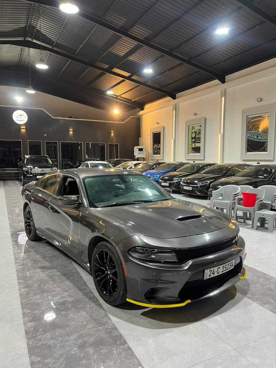 سلام عليكم
السعر 147 وبيها مجال 
دوج جارجر 2016 sxt 
 محدث بوند ودعامات جيتي
شرط بدون دواخل
رقم دهوك
شاشه كبيره 
محرك 6سلندر
ضرر السياره واكع شي ع سقف مصبوغ 
مع جاملغ خلفي يسار صبغ
بشرط لا مقلوبه ولامدعومه 
ماشيه 160mi
مكان السياره موصل المعارض الجديده
معرض كرم الضياء
***********
