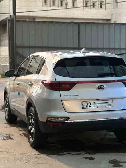 السلام عليكم  
كيا سبورتج ( موديل 2022 ) لون سلفر وارد امريكي ضرر جدًا بسيط واضح بل منشور حافة البنيد صبغ واكو شخط بين الباب والجاملغ شبر تقريبًا صار بارد فقط بدون صبغ باقي السيارة مكفوله من الصبغ والتبديل ( ليبل واحد ☝️ كل السياره ممبدل بيها اي قطعه ) 
( بدووون ايرباك جميع الايرباكات سليمه)  ( ماشيه 70 كم ) 

رقم اربيل سنويه لحد 2028 بأسم شركه تريد وكاله او تحويل موجود واني حاضر 

محرك 2400
4❌4 فور ويل درايف AWD دبل اكسل 
مانع انحدار ⛔️
مانع انزلاق ⛔️
تبريد امامي خلفي 
شاشه كبيره تدعم 📲Android Auto/car play
خرائط Gps📌
كامره خلفيه 📷
3 انظمة قياده  Sport/Normal/Eco
فول تحكمات ستيرن 
كروز مثبت سرعه
شاشة ظبط واعطال بل دشبول
لايت Led ليلي نهاري
كشافات اماميه 
منافذ USP/ 12V 
ويل كب كروم 
حساس اطارات
4 دسك/ Abs
رايده 185 ورقه بيه مجال بسيط
ليث ***********
