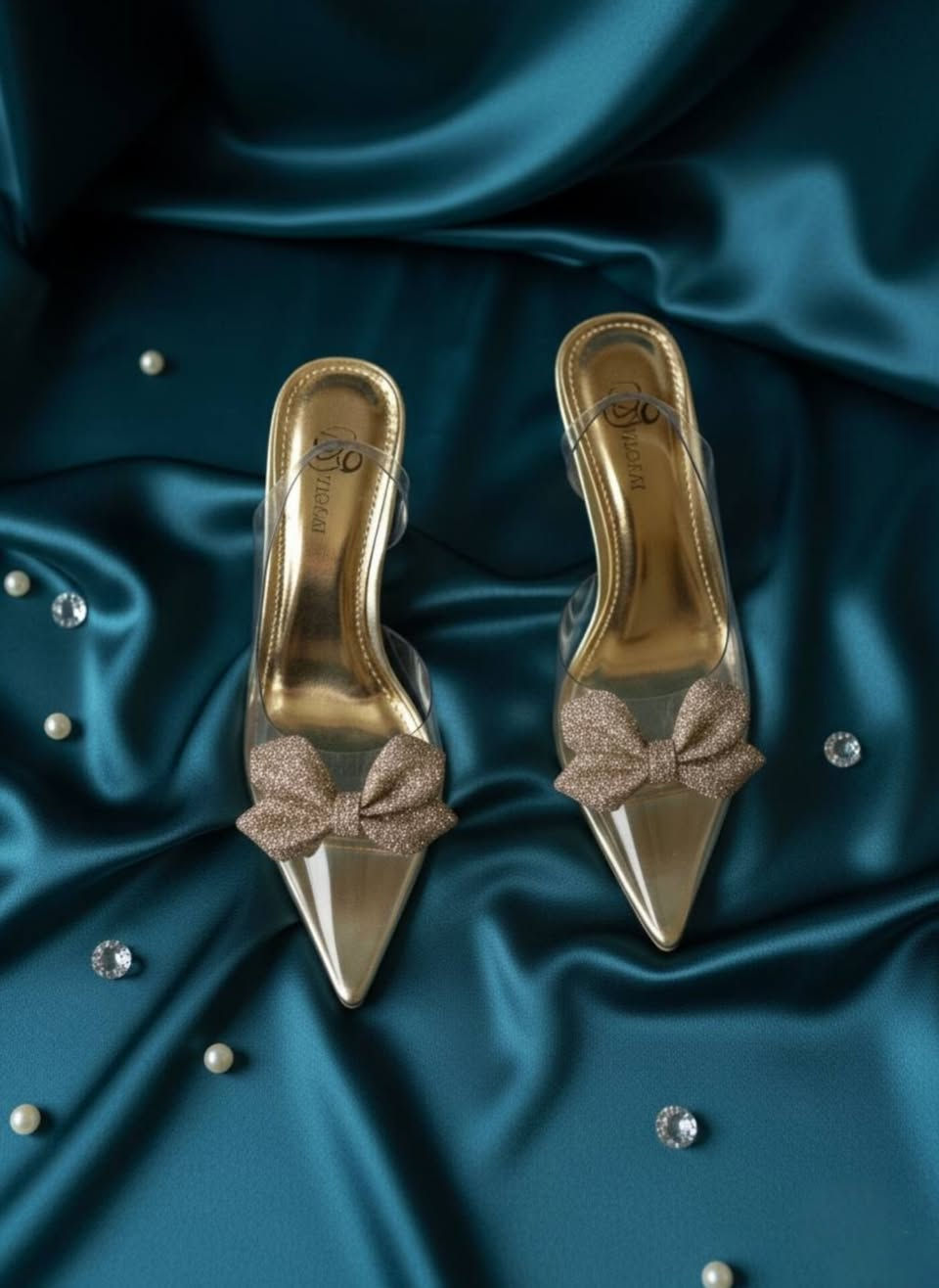 تخفيضات العيد
قطع أخيره تصفيات 
سعر أي قطعه داخل المنشور 10 الاف بس
العنوان ذي قار الشطرة / شارع حوني / بوتيك هوس
واتساب 0785 131 3184
رابط الأنستغرام  https://www.instagram.com/hawas.shoes?igsh=cjF4cDRzY2V3dmRq
معرف الأنستغرام hawas.shoes
