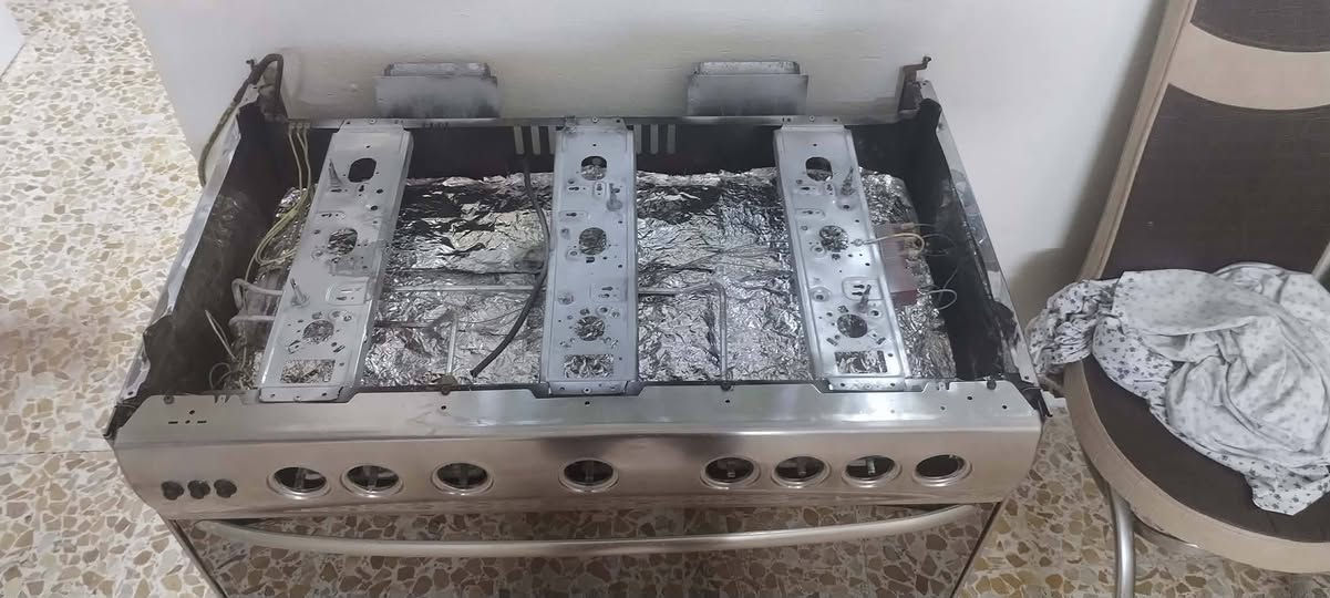 طباخ عشتار كلو شغال نضفه فول ايمن وادي حجر *********** السعر 150
