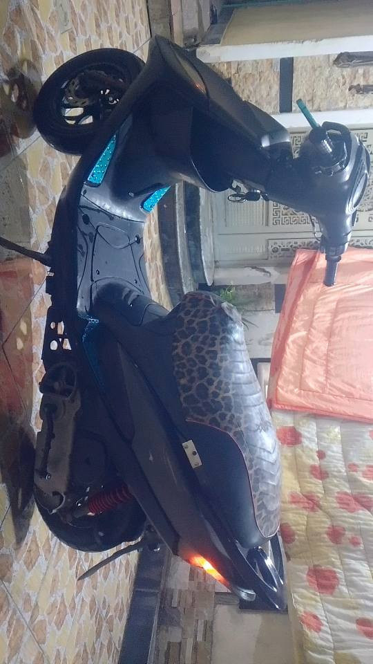 سلام عليكم 
ماكس عدله 49 
بلاديه كلها 
نكره صلف
مزوده 
صالنصه FM ام طلقات 
سعر 550 مكان فلوجه 

***********
