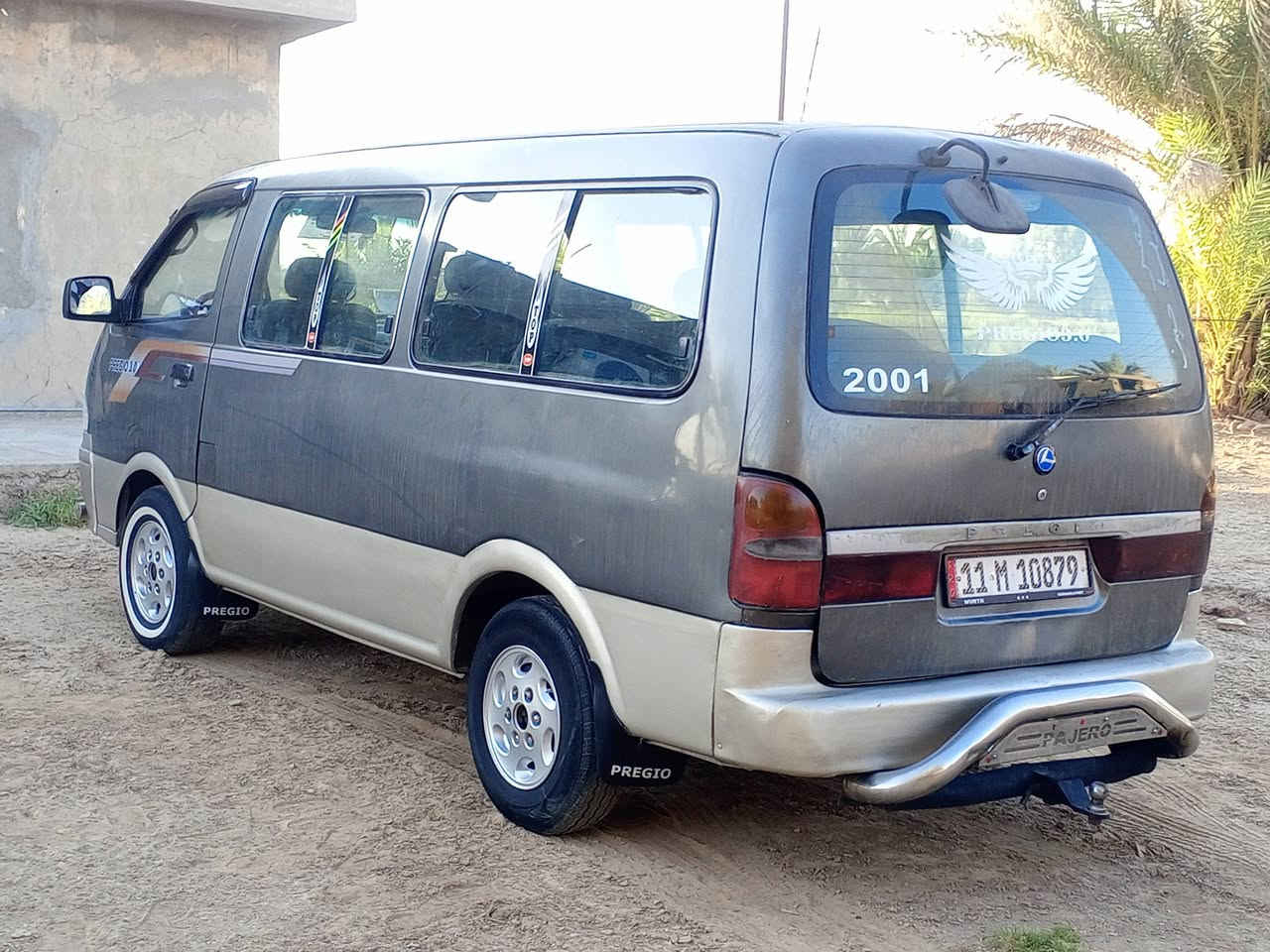 بريجو للبيع موديل 2001 سياحي رقم بغداد بسمي محرك3000 سوبر مكفول كير مكفول مصبوغه جماليه بدون ضربه السعر (82)$ العنوان بغداد ***********
