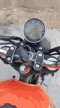 السلام عليكم دراجه دايون لاتي مديل 2022 رقم وسنويه تاريخ الانتهاء 2028 عند المداور تستلم رقم كربلاء انكليزي الدراجه مكفوله كفاله عامه نعومه شلعه نهضه نكره سلف كهربائيات كلها شغاله وكل نقص مابيها السعر  مليونين وبيها مجال قليل المكان كربلاء البوبيات الشراي يتصل ***********
