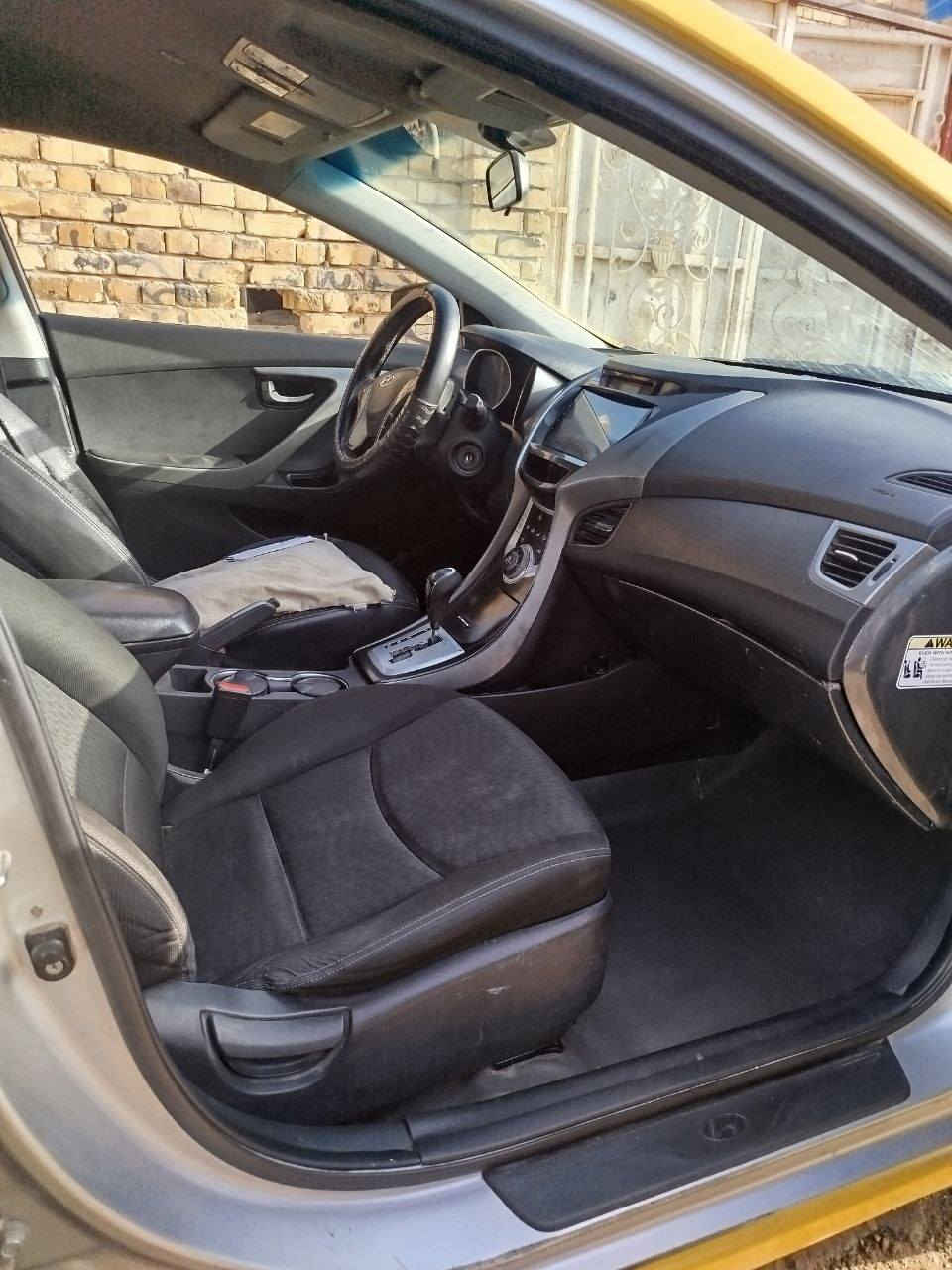 لانتر افانتي موديل ٢٠١٢أجره ميسان تفاصيل اكثر اتصال    ***********  السعر ٧٨
