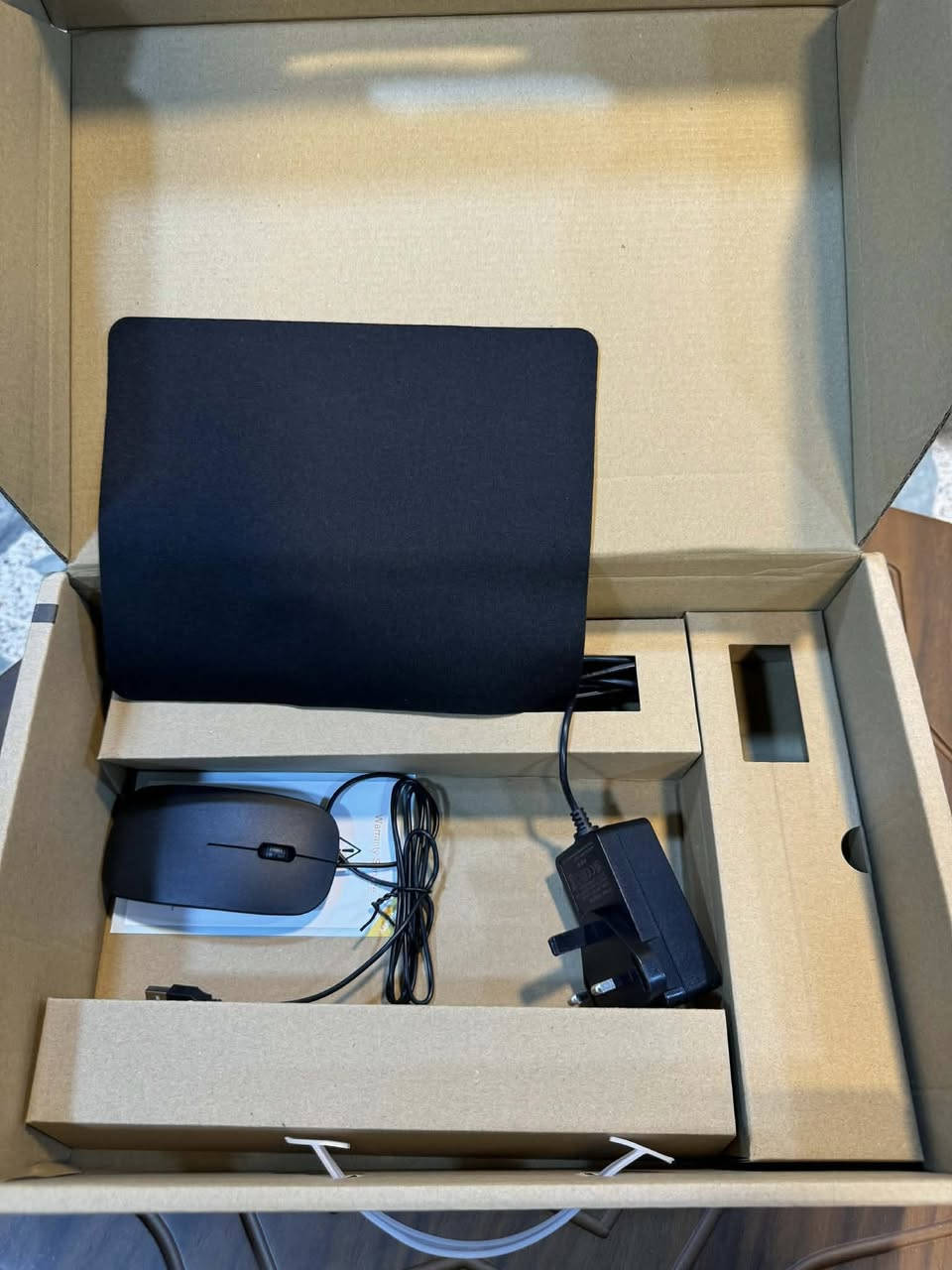 السلام عليكم
لابتوب حجم الشاشة 14 جديد كامل ملحقات هارد ssd 256 وباقي المواصفات بالصور 
قيم وبالعافية 🌹


**إذا كنت صاحب هذا الإعلان وتريد حذفه لأي سبب، رجاءا أرسل رسالة إلى الدعم الفني**