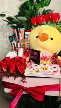 بوكس هدايا • بطة صفراء • مايبلين