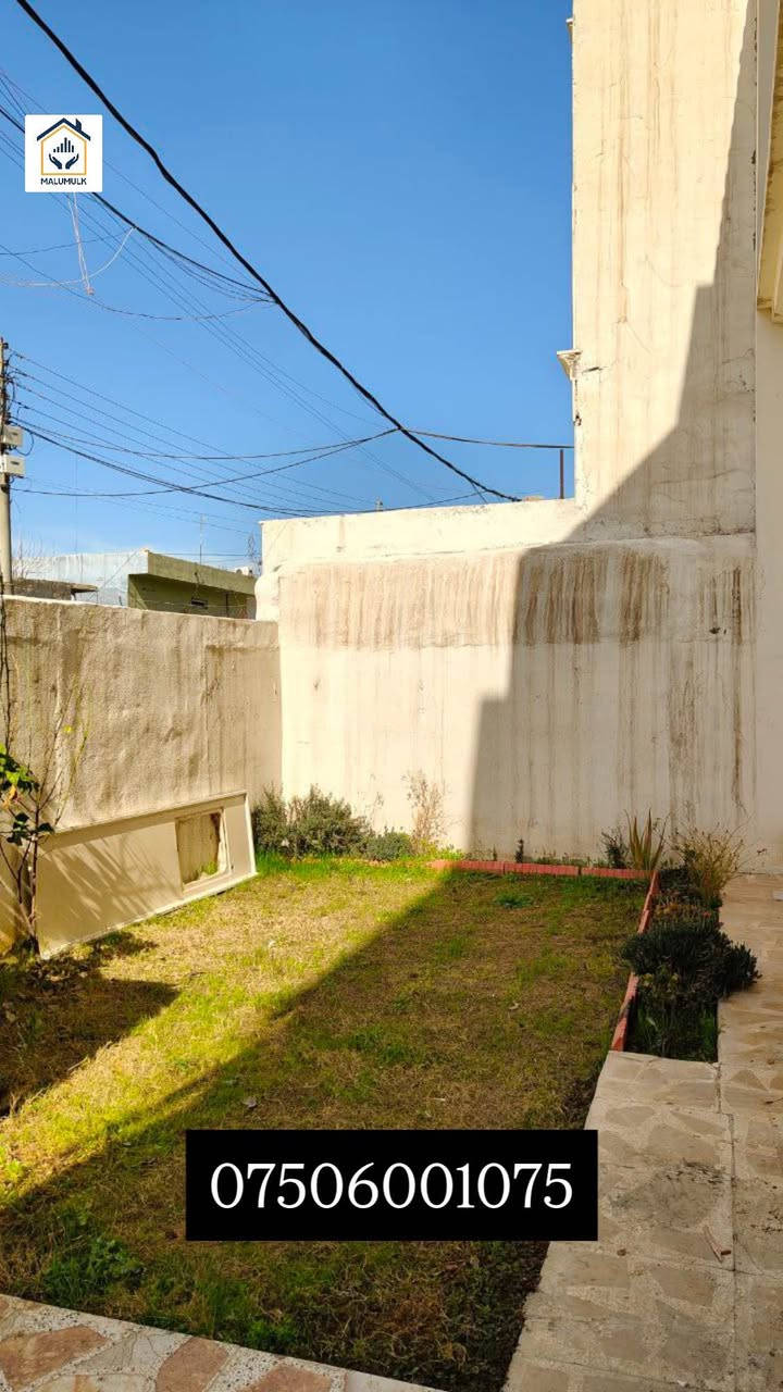 خانووی ٢٠٠م لە گولان (شێخ أحمد) بۆ فرۆشتن _ بە نرخی زەوی.

ژ.مۆبایل/ *********** أربيل, العراق
