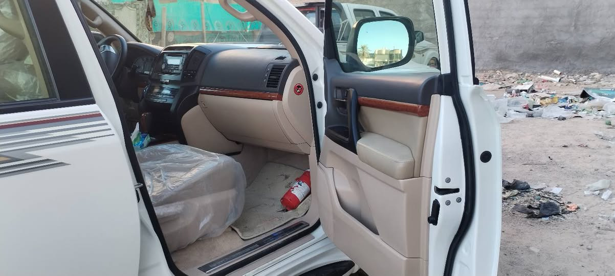 سياره للبيع لاندكروزر موديل 2014
المواصفات
بريم فول1/1 السياره مكفول كفاله عامه رقم بغداد
دولي السعر السياره(10/ 4)
اربع شدات وعشره
مكان السياره كربلاء
للتواصل
***********
