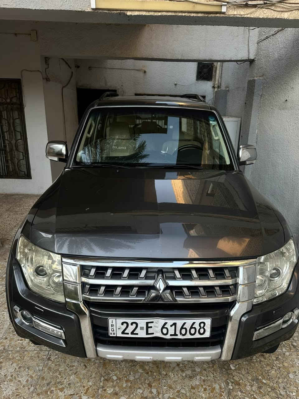 حياكم الله ✨
باجيرو موديل 2018
محرك 3500/4x4
موصفات 
فتحة سقف 
تحكم مقود 
كامرة خلفيه
7 راكب 
3 قطع تبريد 
كشافات اماميه 
وباقي الموصفات المعروفه 
 السيارة حلوه وبدون اي نقص 
*صبغ جاملغ وباب بدون حادث 
مكان السيارة بغداد 
علق يوصلك السعر 👍
رقم صاحب السيارة ***********
للاعلانات ***********

#سيارة #العراق #بغداد #بيع #شراء

