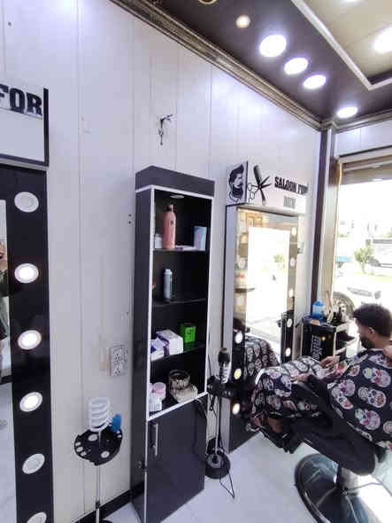 (نضيفات كلش مكان ناصريه مركز شارع نيل )امرايتين+ وجرارات ثنين+ ومال شسوار ثنين 
للاستفسار وسعر  هذا رقم وتساب تصلو عليه. 
  ‭0776 579 9013‬
