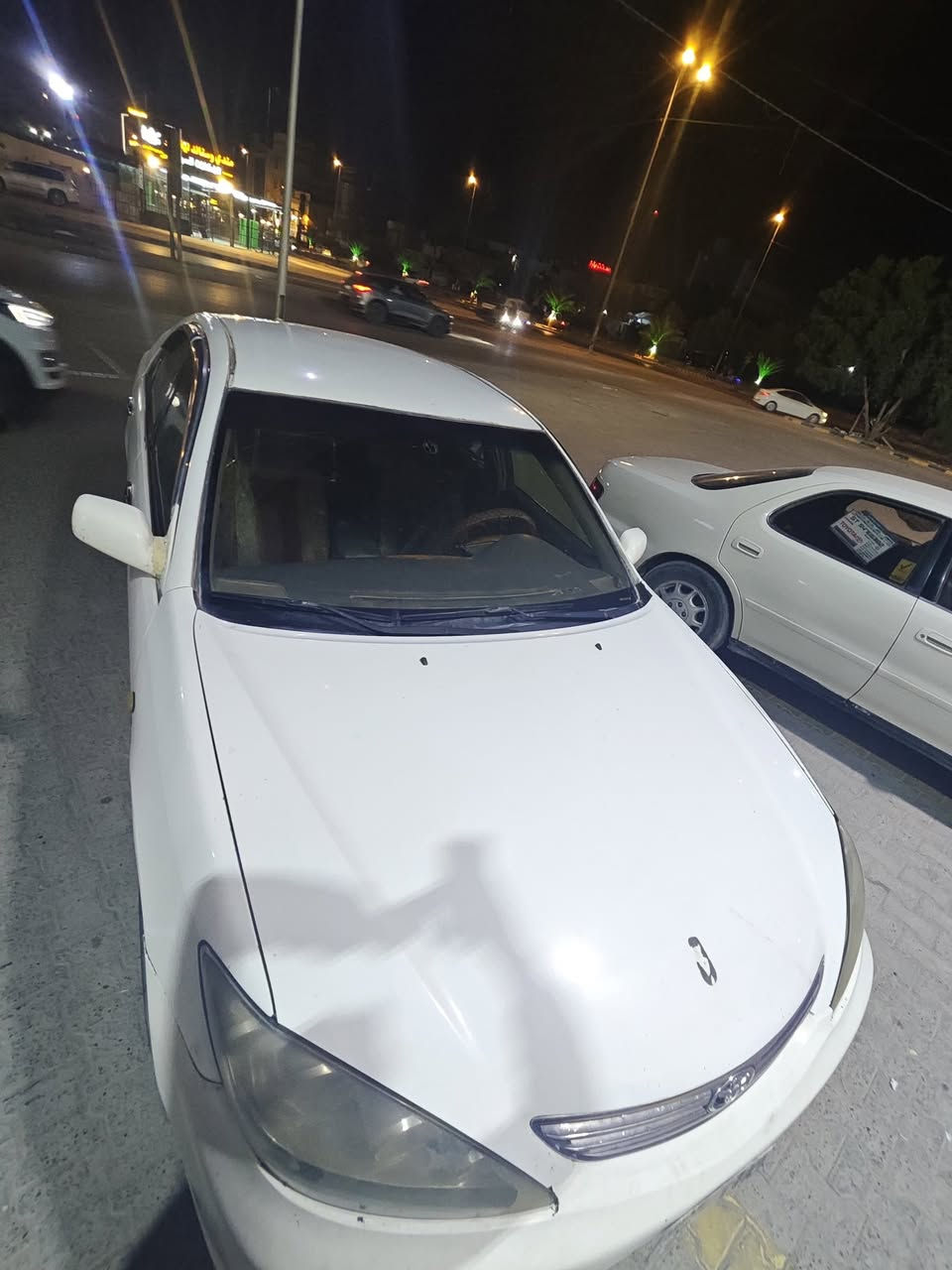 سلام عليكم كامري للبيع موديل 2005 محرك 2400. 4 اسلندل السيارة كير و مكينه انضاف. والكشر شوفت عينك ،تبريد شغال كهربائيات كله شغاله  السياره  نضيفه للأستفسار الاتصال على الرقم ،***********.    السعر ،55 أو بيه مجال قليل للطيبين
