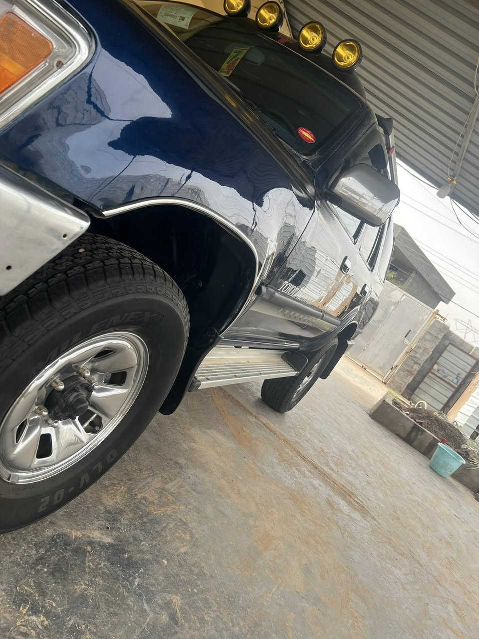 السلام عليكم تيوته فور رنل موديل 95 ايسر بلادي مامحور وارد امريكي ليبل واحد حجم المكينه سته  سلندر3vz-E سيارة بيها ثلاث قطع صبغ بدون داخل تخم تاير جديد خمسه ويل كب  كهربائياتها كلها شغاله تبريدها شغال كير ومكينه مكفولات صدر امامي خلفي نضيف سياره كامله بدون نقص  السعر70مكان ابو غريب***********الرقم الثاني***********الرقم الي بي وتساب اثير

