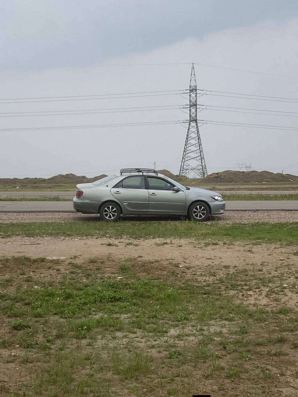 🔥 للبيع كامري وارد أمريكي 2006 – فرصة ما تتعوض 🔥
سيارة نظيفة وباسمي وقابلة للتحويل فوراً بنفس اليوم  بدون أي تأخير.
✅ مكفولة بالكامل
محرك – گير – كهربائيات – وكل ما يخص السيارة كفالة عامة.
المواصفات والإضافات:
كاميرا خلفية.
شاشة عرض حديثة.
سماعات اهتزاز مع مضخم (Bass قوي).
رقم إنكليزي.بغداد
سنوية السيارة نافذة لغاية 2030.
📌 التراي مالك: بصرة وين ما يعحبك 
🚚 السيارة توصل لجميع المحافظات.
🔧 الحالة: السيارة تحتاج صبغ بسيط فقط.
💰 السعر: 80 ( قابل للنقاش).
🔁 للبيع أو المراوس.
📍 الموقع: صلاح الدين – قضاء بلد.
📞 للاستفسار:
***********
