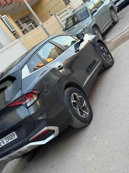 السلام عليكم كيا سبورتج 2023. 
لون رصاصي
رقم أربيل الجديد 

الشكل الجديد حجم الكبير لارج محرك 2500 
حادث جاملغ  واحد صبغ فقط 
بدون دواخل سياره جديده 
المواصفات

دشبول متغير الالوان الكتروني

تحكم ستيرن جهتين

كامرة دوارة 

شاشة كبيرة ايباد 

عداد دجتل

اوتو ستوب

تبريد قطعتين 

مثبت سرعة

وضعيات قيادة 

رادار

لد نهاري

تحديد مسار

هند بريك بصمة

اوتو هولد

مانع انزلاق
هيتر كشن 

مكان السيارة بغداد زيونه 
للتواصل ***********

السعر 187$$$ بغداد
