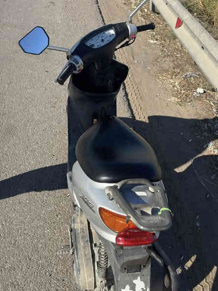 ماطور للبيع فرخ لكزز للبيع ما مفتوح ولامعمر وايرمنيه كامله نضيف قطاره مال بانزين العنون موصل  جانب الايسر للتواصل *********** السعر 420
