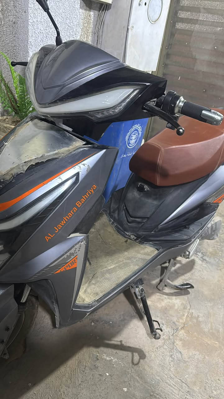 دراجه سكنس 2025
6 بطاريات/20 امبير/72ڤولت/ملف 1800/الشحنه الوحده 50 كيلو تايرات مبدلهن جبلي والبلادي مالتها موجودات

كفراتها تعبانه ينرادلهن تبديل الباقي كلشي مابيهن تشغل وتطلع طبلي خاص باليعجبني ابيعلك

رقم الهاتف ***********

ممتواجد عل فيس
